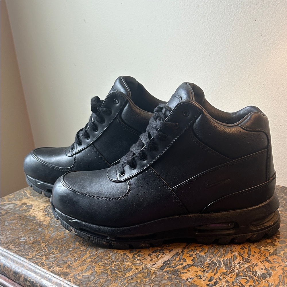 Nike Black Leather Sneakers